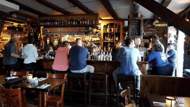 daniel packer inn 768x434
