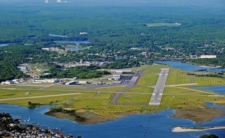 groton new london airport 768x471