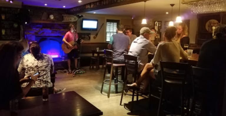 seegroton harp and hound 768x393