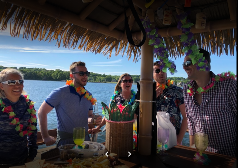 Tiki Bar Cruises 768x542